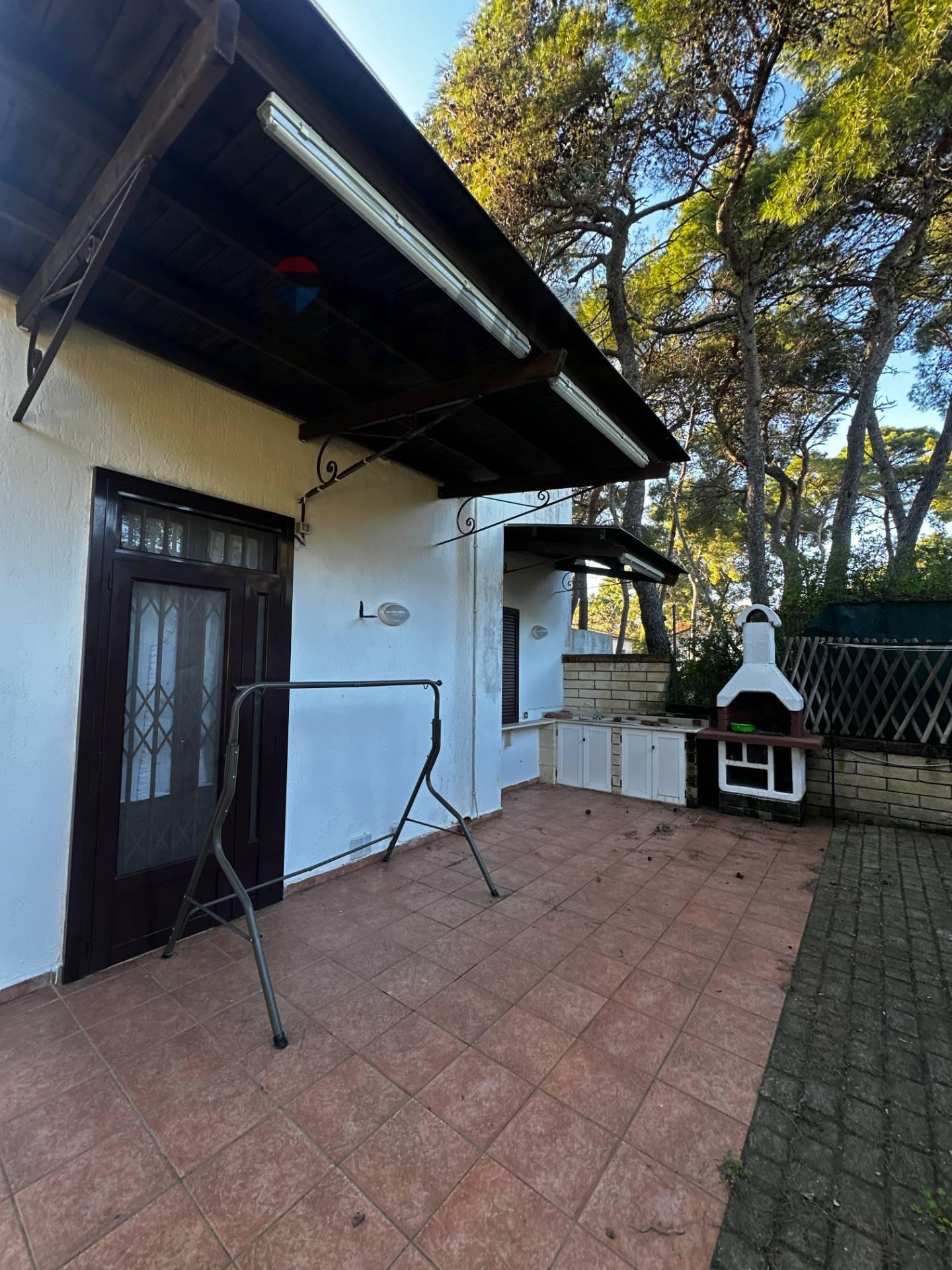 Villa, Castellaneta