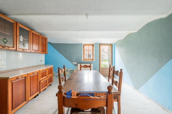 Rustico in Via Roma 5c, Montanera