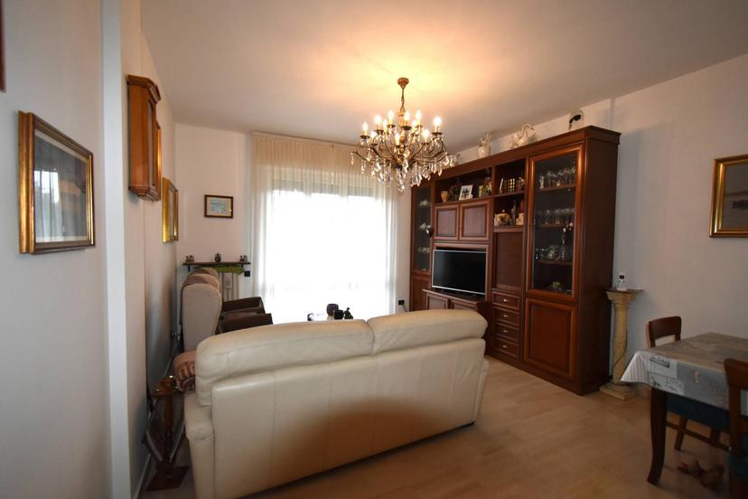 Trilocale in Via Nazario Sauro 15, Bernareggio — foto 4 di 5