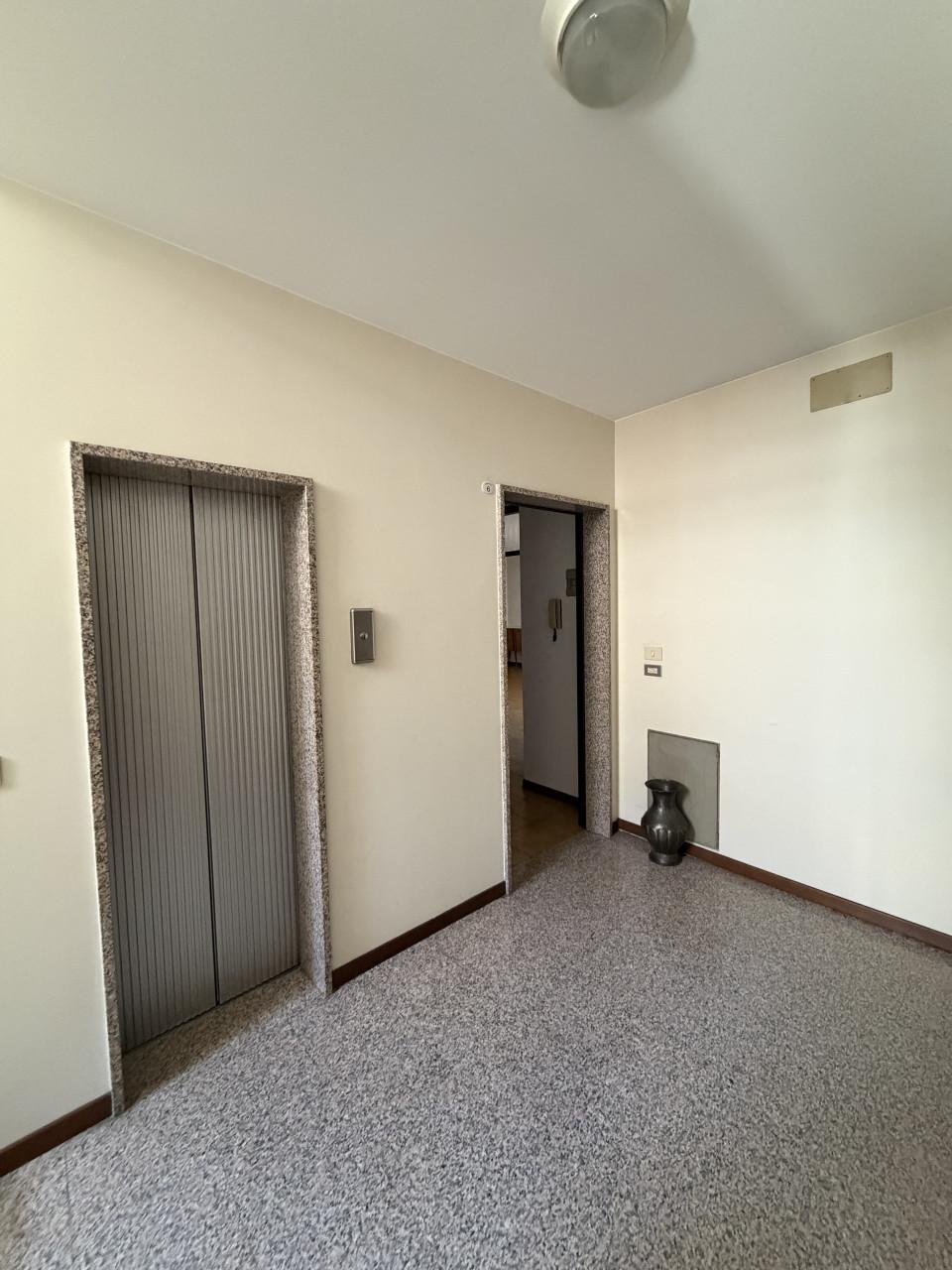 Quadrilocale in Via Divisione Nannetti N. 120, Vittorio Veneto