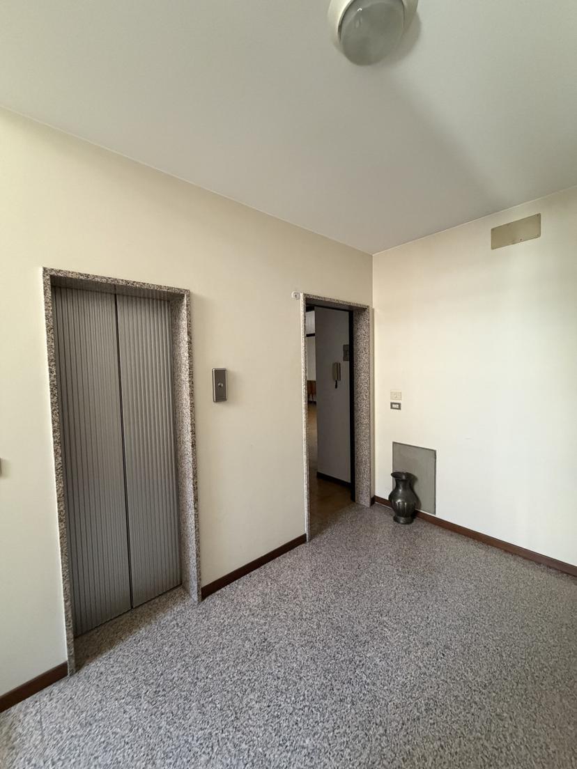 Quadrilocale in Via Divisione Nannetti N. 120, Vittorio Veneto