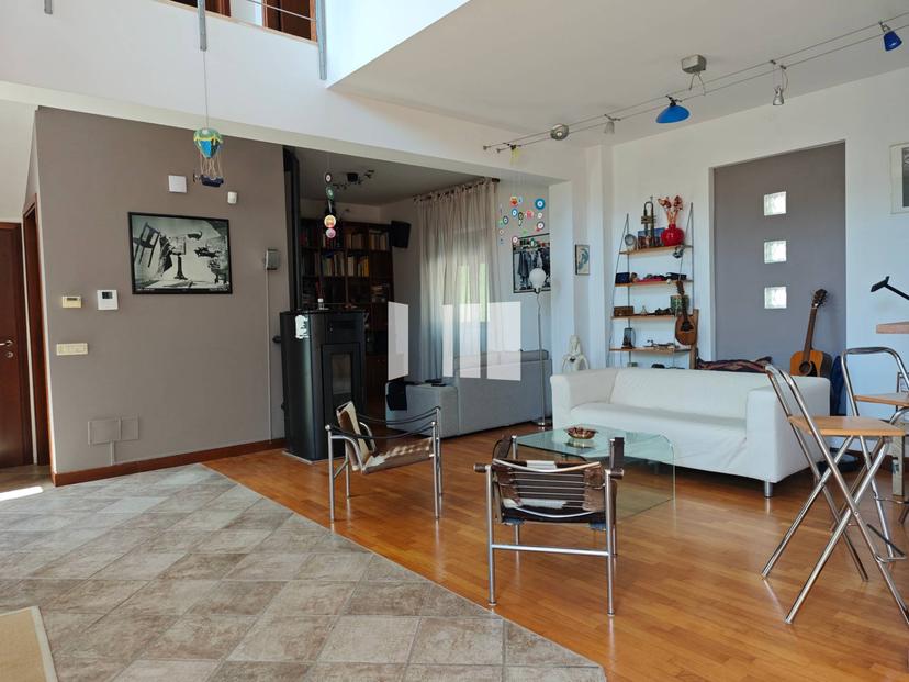 Villa in Cda Forcella/Via Nazionale Snc, Teramo