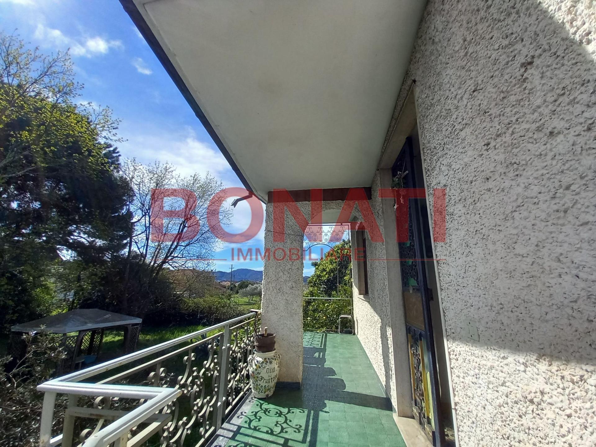 Casa indipendente, Vezzano Ligure