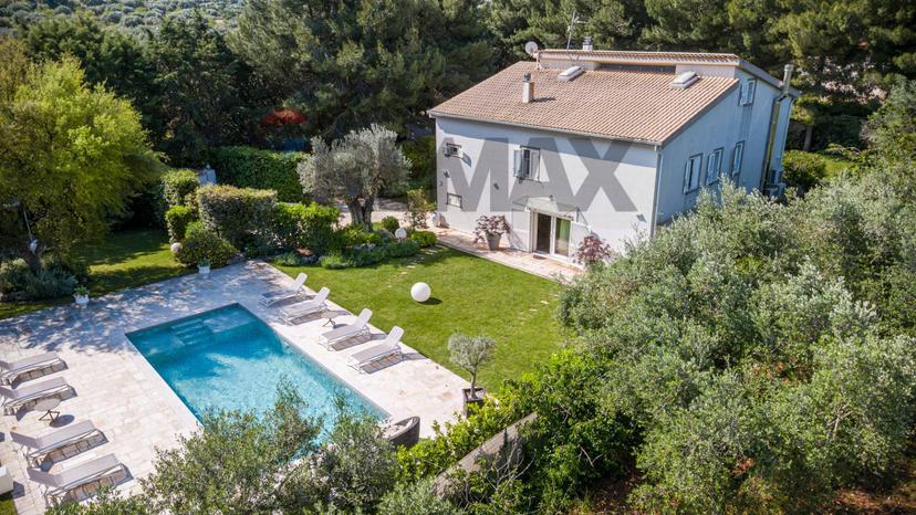 Villa in Contrada Monte Cipolla 15/17, Castellana Grotte — foto 2 di 5