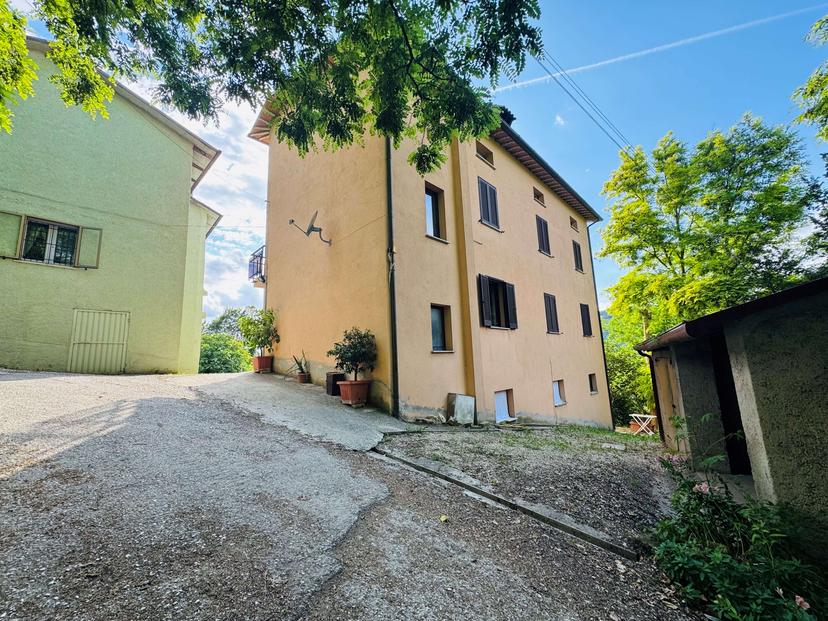 Appartamento in Località Santa Croce, Gualdo Tadino — foto 3 di 5