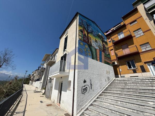 Terratetto unifamiliare in Via Livio Parlatore, Orsogna