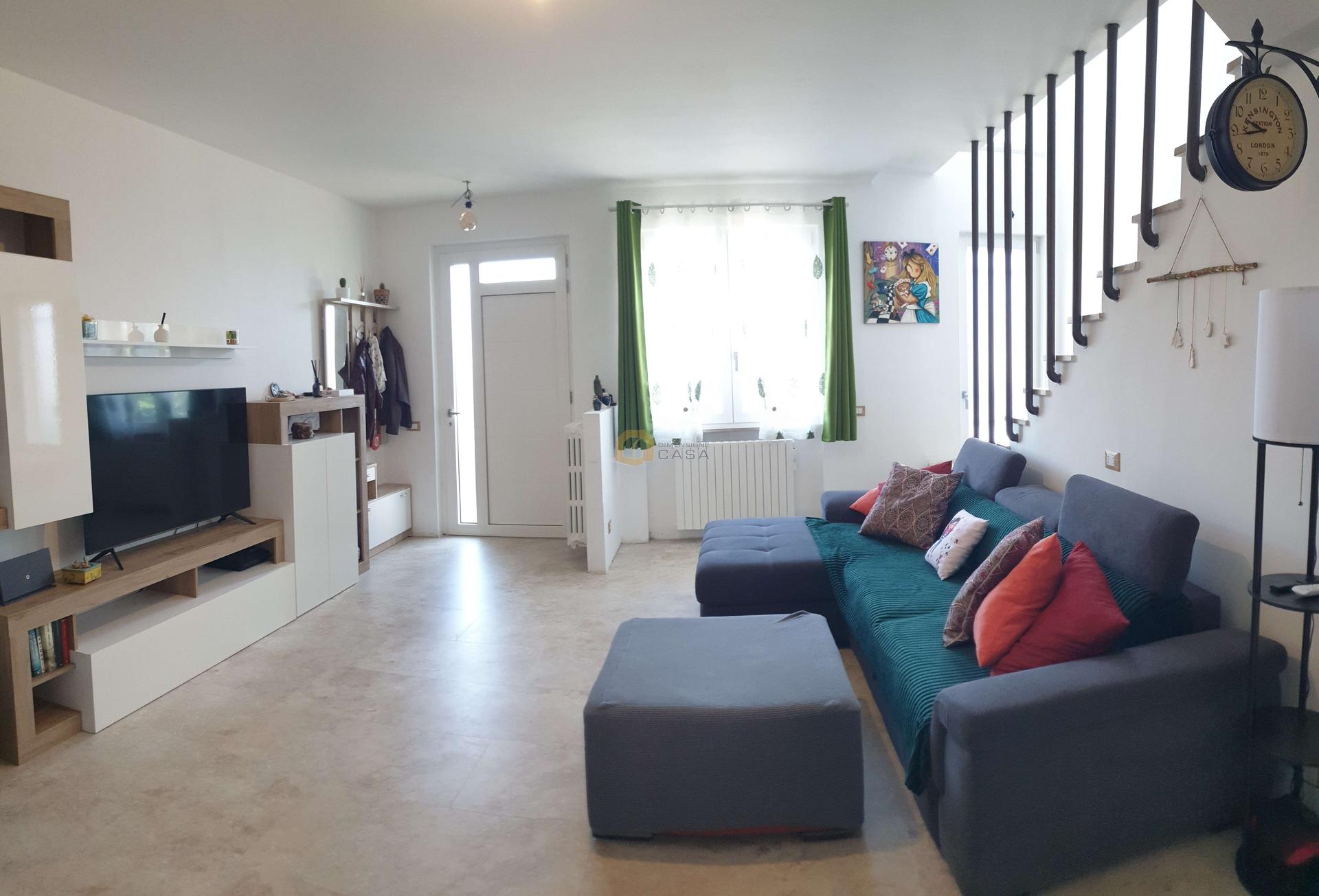 Villa a schiera in Via Noci, Calvagese della Riviera