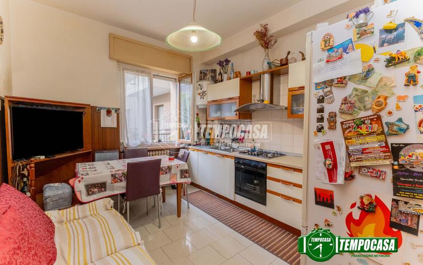 Bilocale in Via Alessandro Manzoni 19, Bareggio — foto 2 di 5