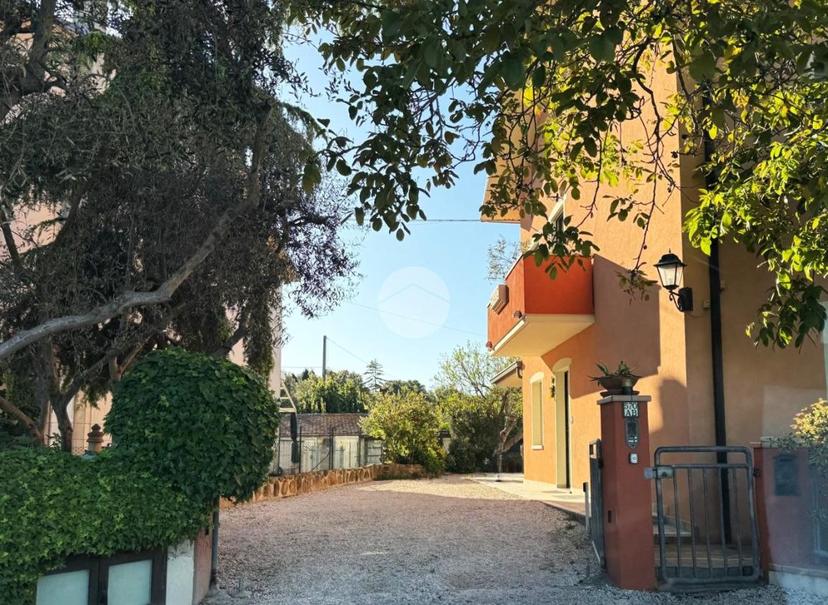 Casa indipendente in Via Flaminia 570, Fano