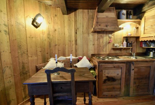 Appartamento in Località Pont Serrand 64, La Thuile