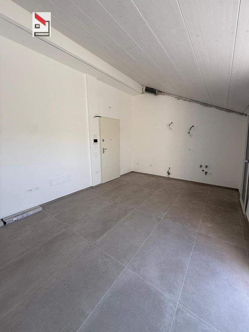 Quadrilocale in Via Benvenuto Cellini, Senigallia — foto 5 di 5