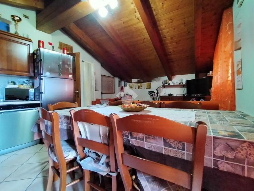 Trilocale in Frazione Porossan Le Papet 112, Aosta