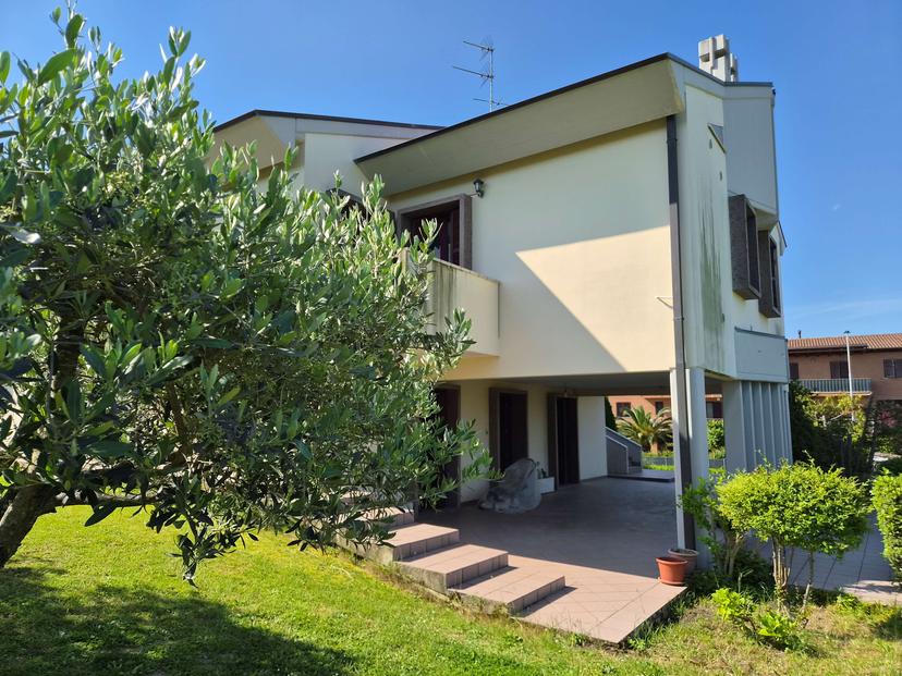 Villa unifamiliare in Via Collodi, Camerata Picena — foto 3 di 5
