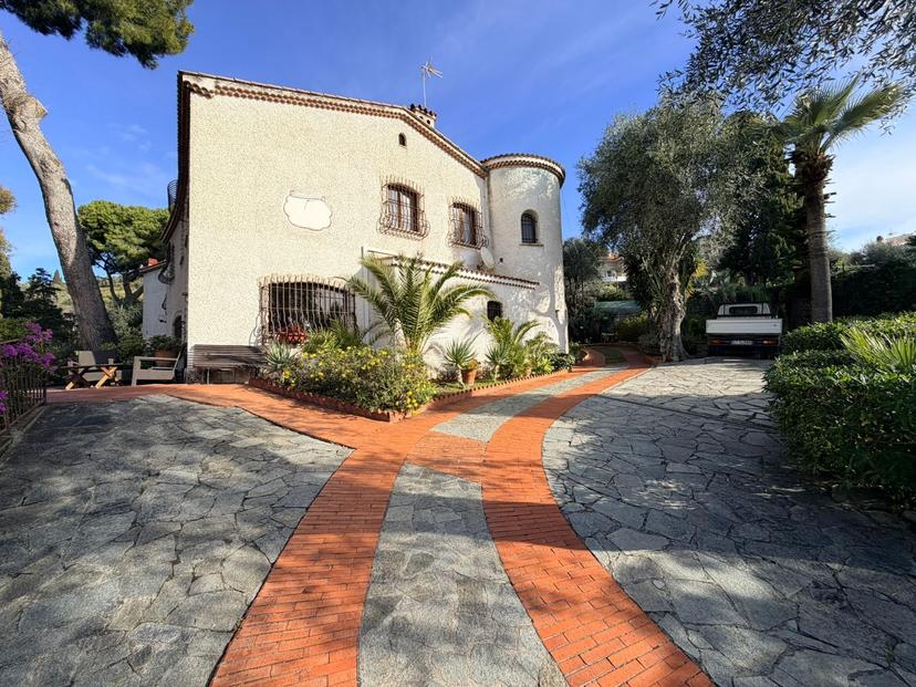 Villa in Via Romana, Bordighera — foto 3 di 5