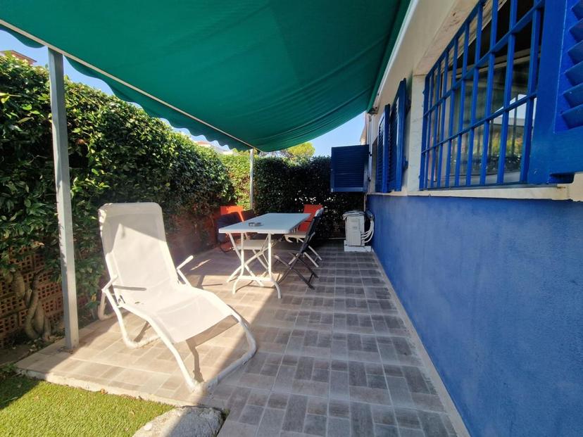 Casa indipendente, Carrara