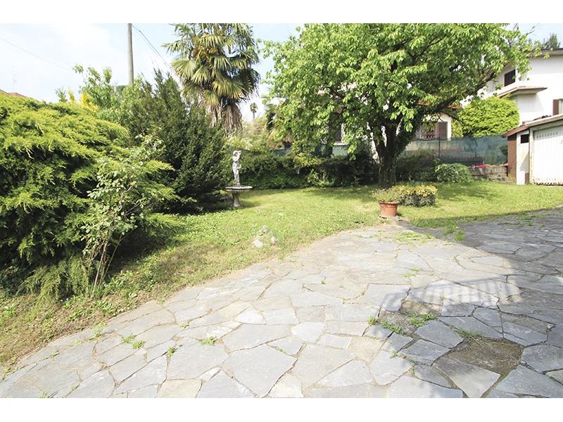 Villa, Albizzate — foto 5 di 5