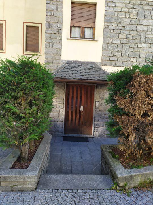 Quadrilocale, Chiesa in Valmalenco