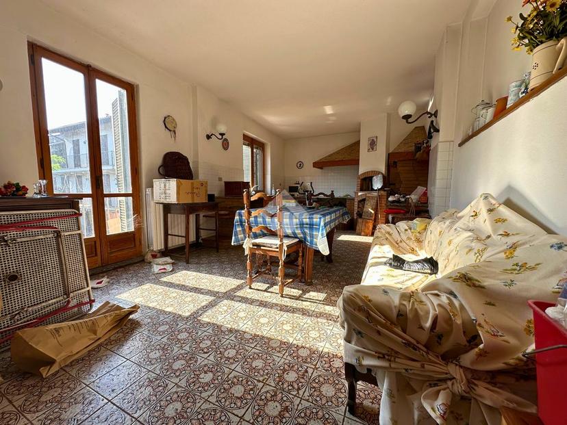 Casa indipendente in Via Edmondo De Amicis 86, Santhià — foto 4 di 5
