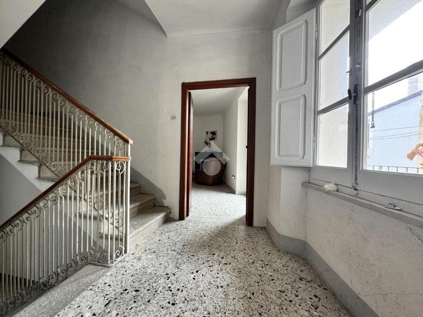Trilocale in Via Grazia Deledda 81, Nuoro — foto 2 di 5