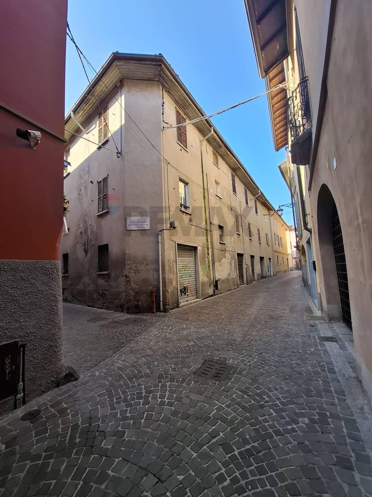 Rustico in Via Bartolomeo Rozzone 8, Treviglio