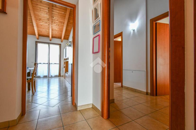 Trilocale in Via Russia 18, Poggio Renatico — foto 2 di 5