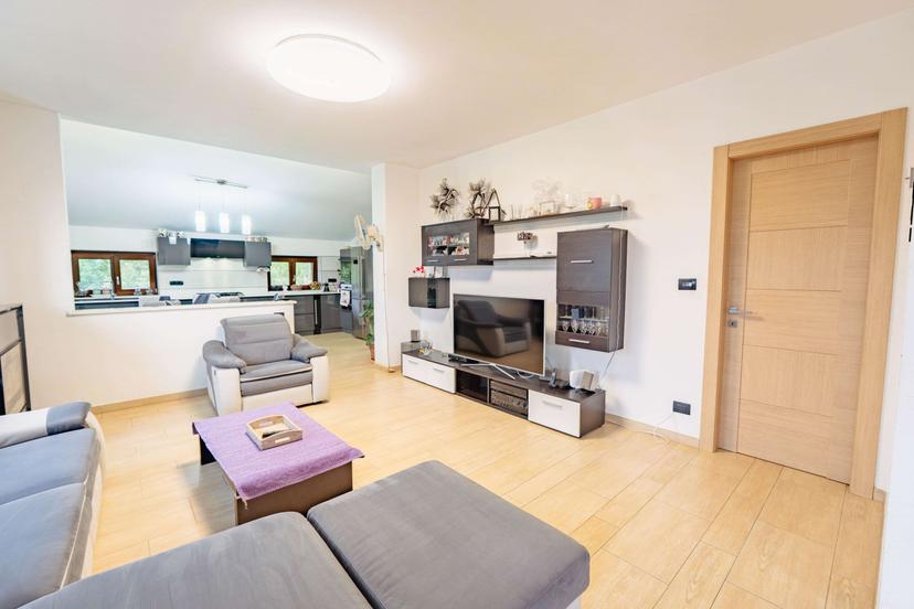 Villa unifamiliare in Via Canevera 22, Bagnolo Piemonte