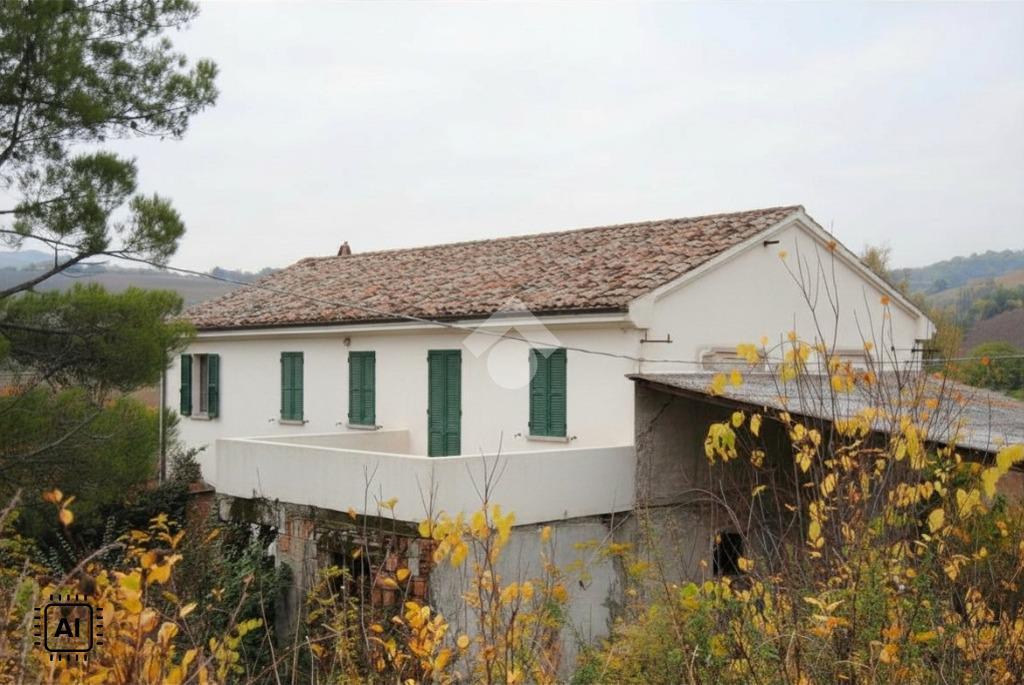 Rustico in Via Ripe 1, Montelabbate