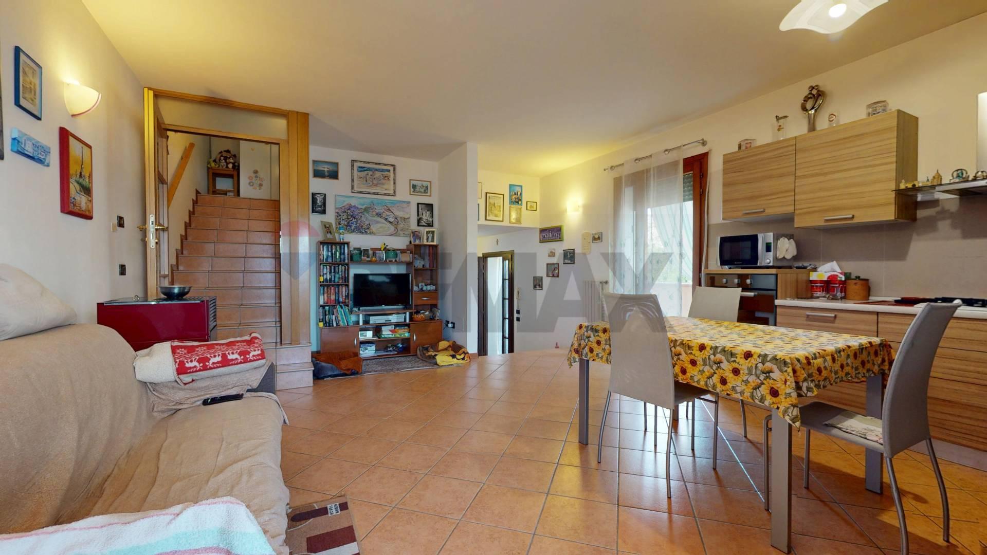 Villa a schiera, Rovolon