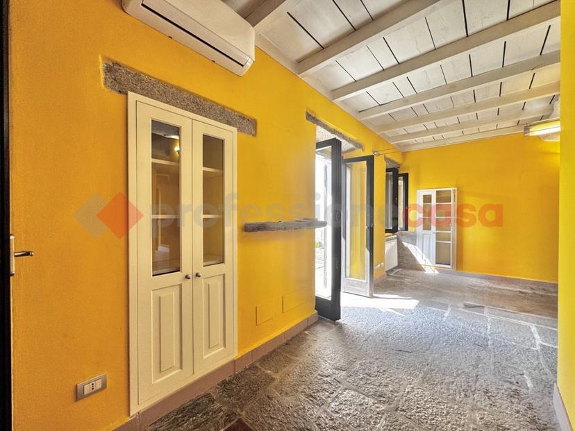 Casa indipendente in Via Garibaldi , Arona — foto 4 di 5