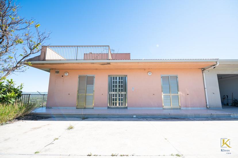 Villa in Contrada Quattro Cappelle 8, Chiaramonte Gulfi — foto 2 di 5