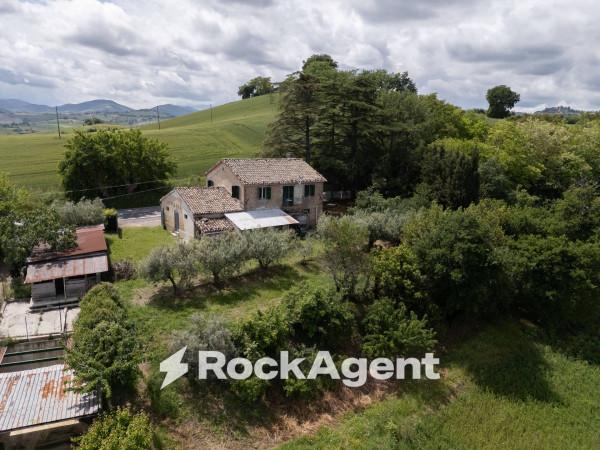 Casale in Frazione Montale 136, Arcevia — foto 2 di 5