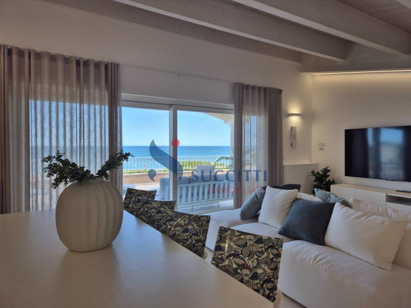 Quadrilocale in Lungomare Sirena N. 338 Angolo Via G. d'Annunzio, Tortoreto — foto 2 di 5