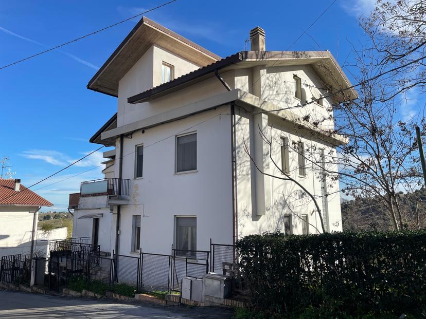 Casa indipendente in Via San d'Acquisto 12, Manoppello — foto 2 di 5
