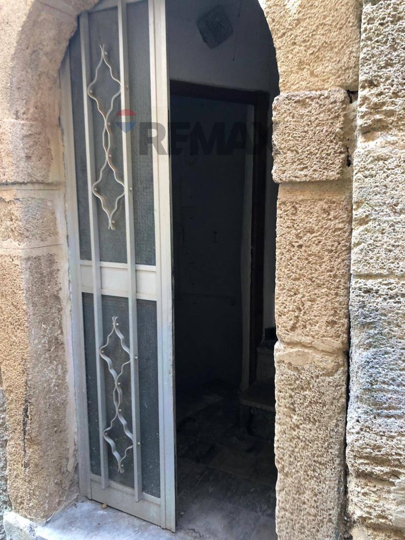 Casa indipendente in Via Cugino 6/8, Caltagirone — foto 3 di 5
