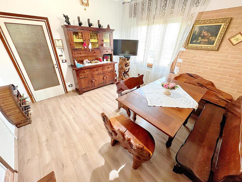 Villa in Via Giuseppe Garibaldi 21, Sorbolo Mezzani — foto 3 di 5