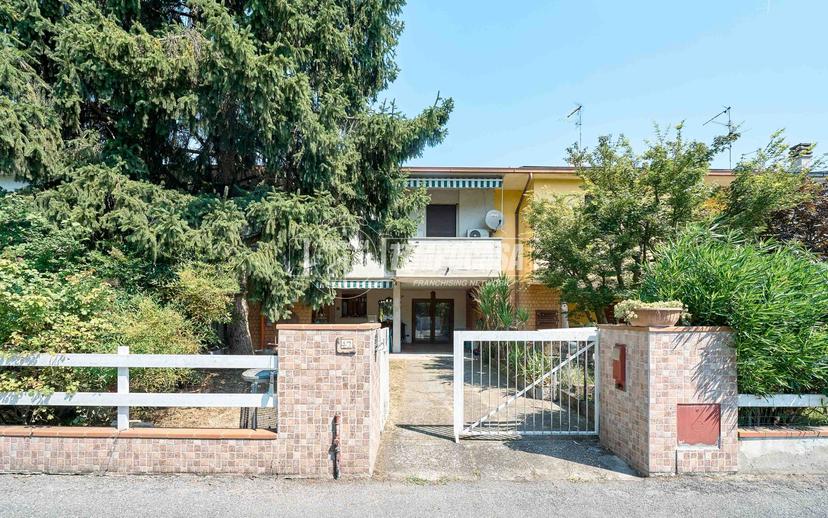 Villa in Via del Maris, Maristella, Cremona — foto 3 di 5
