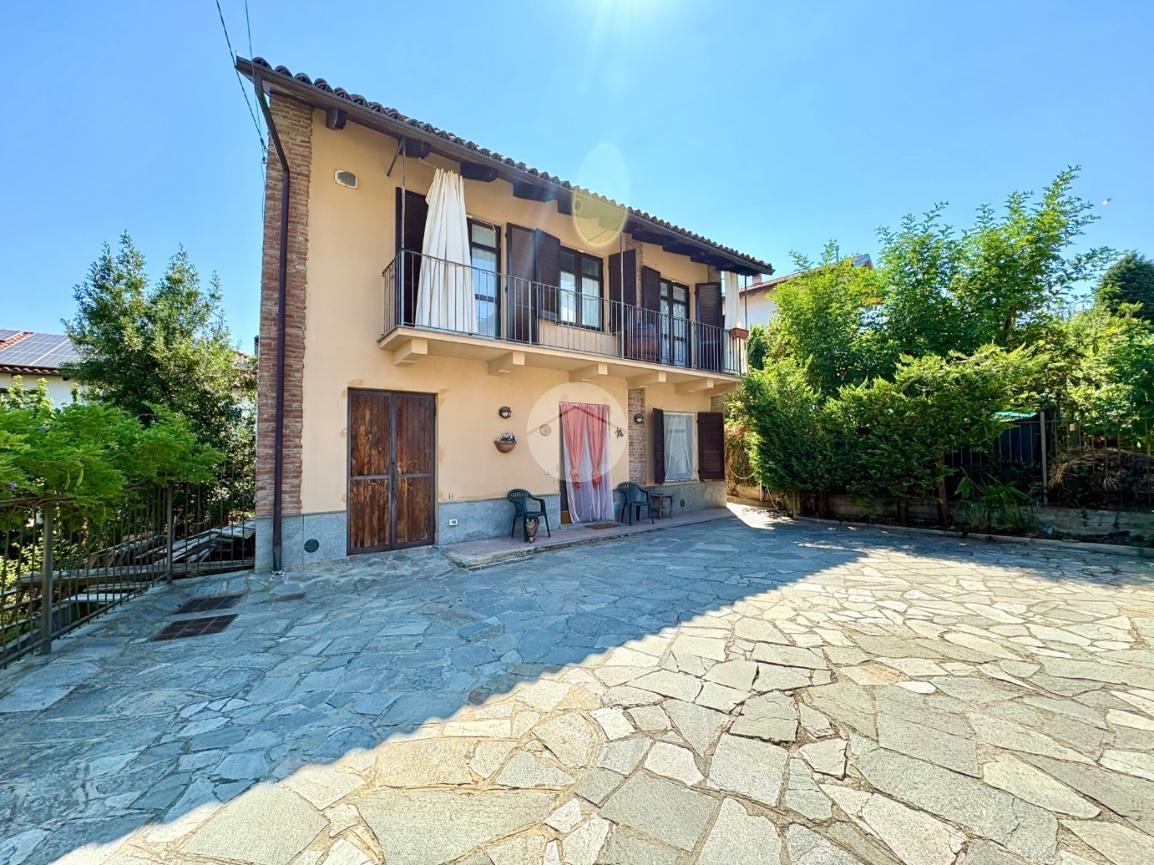 Casa indipendente in Via IV Novembre 17, Buttigliera Alta