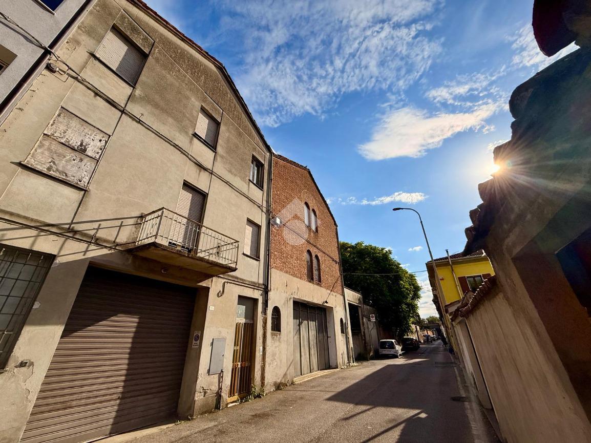 Bilocale in Via Zuccari Fermo 30, Casalmaggiore