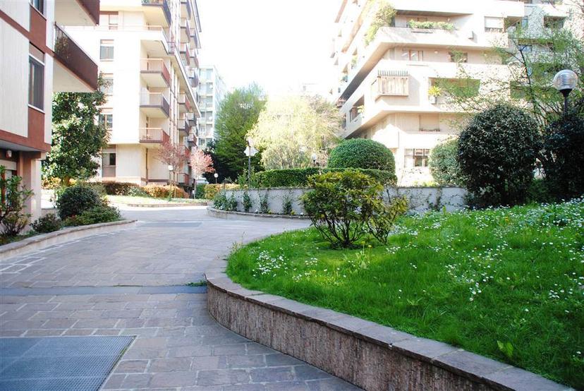 Quadrilocale in Via Frua, Milano