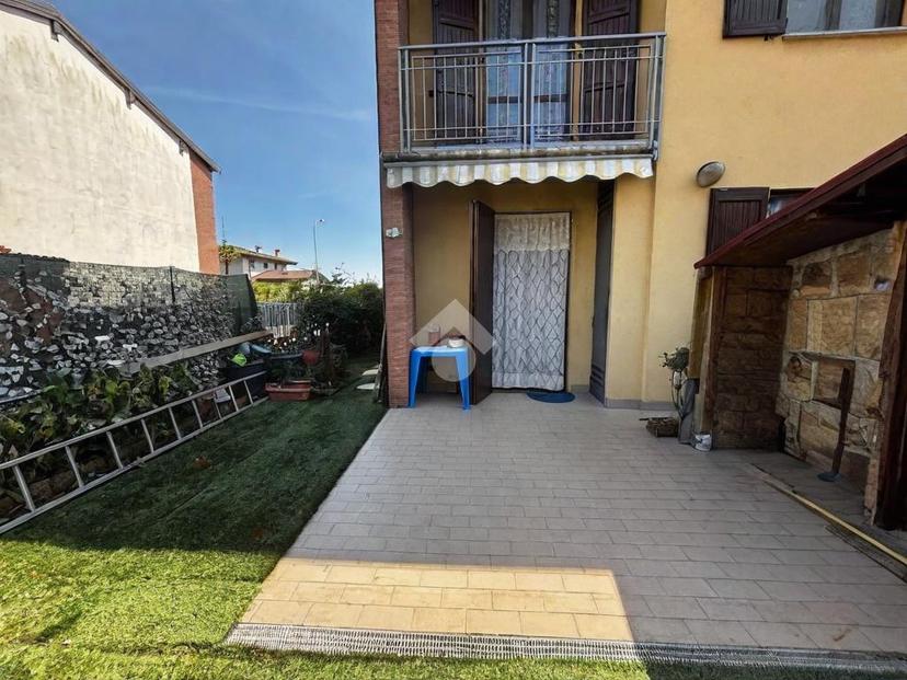 Villa a schiera in Via Don Camillo Vassalli, Comun Nuovo — foto 4 di 5