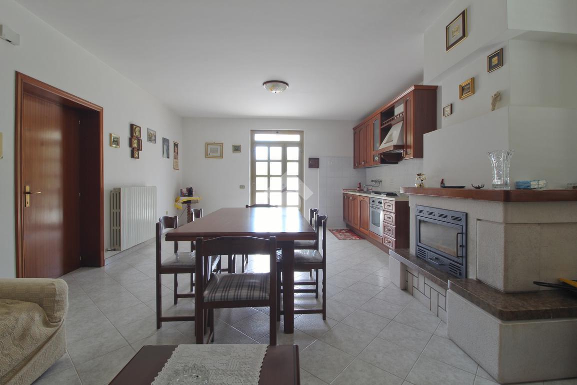 Casa indipendente in C.da Tavoliere Borea 11, Mosciano Sant'Angelo