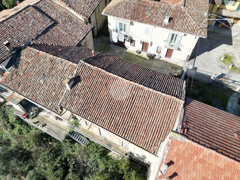 Casa indipendente in Via Vassalli 17, La Morra — foto 2 di 5