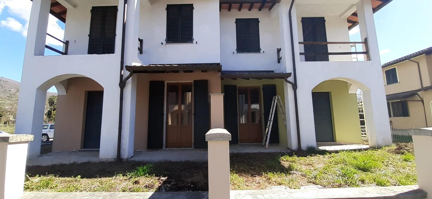 Villa bifamiliare, Barga