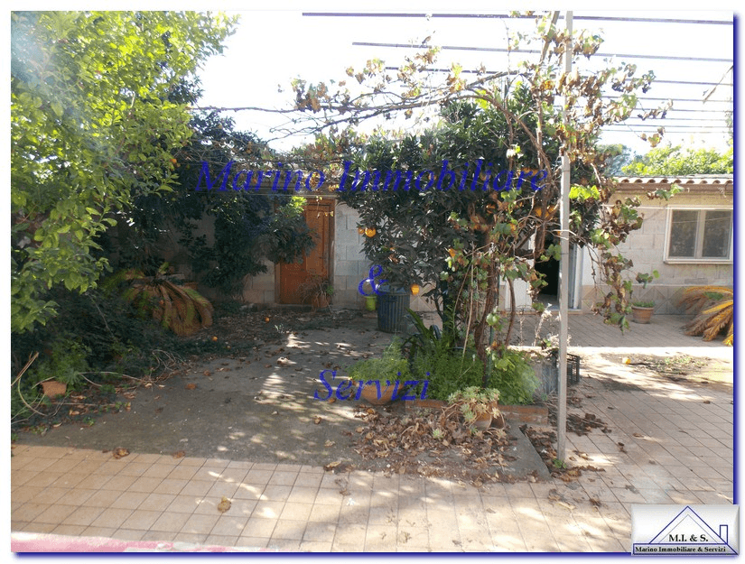 Casa indipendente in Via Gian Battista Vico, Calvi Risorta
