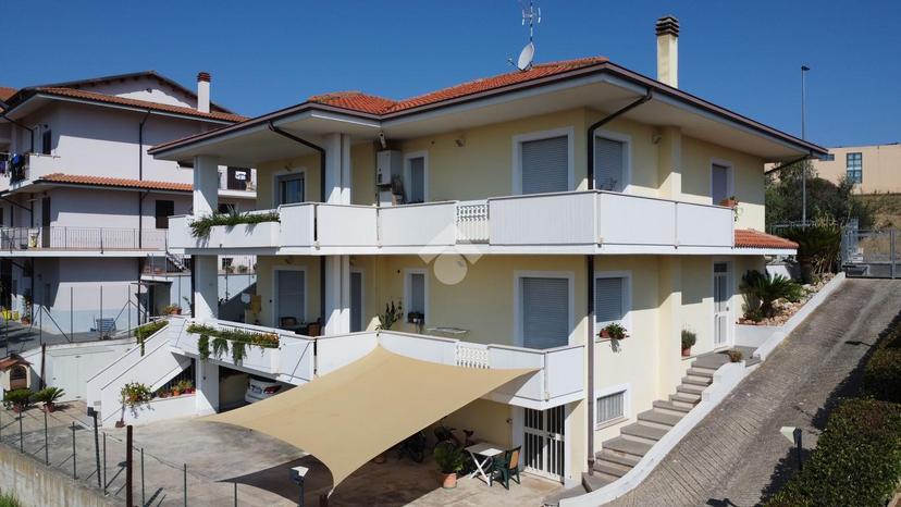Casa indipendente in Via Salara 65, Roseto degli Abruzzi — foto 2 di 5