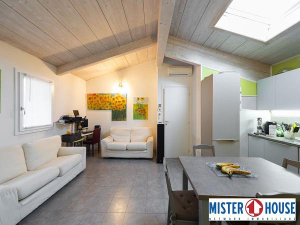 Trilocale in Via Arrigo Boito 8, Lissone