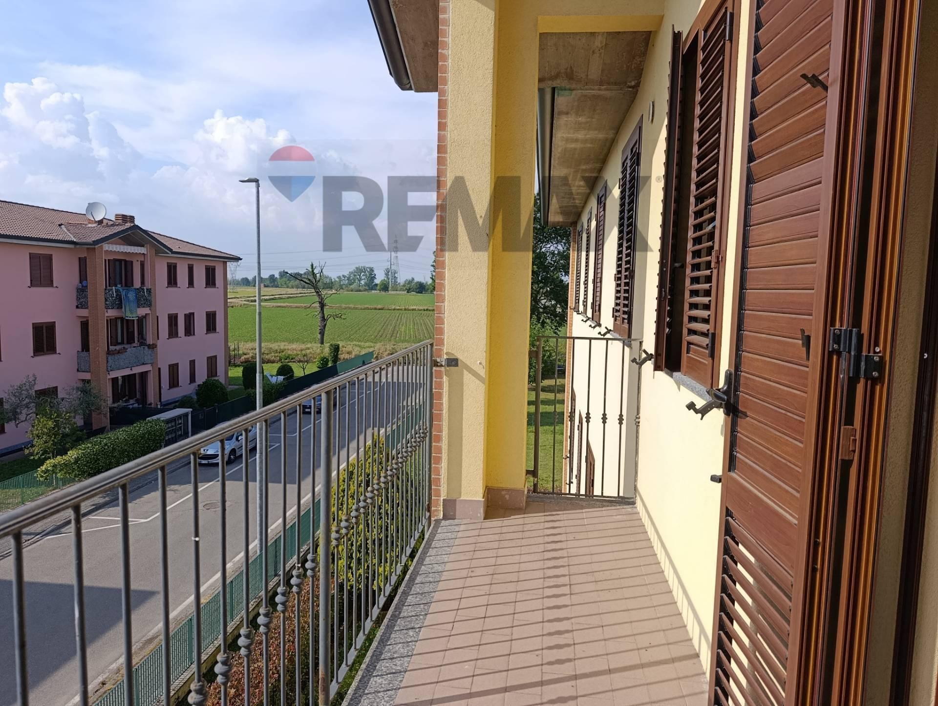 Appartamento in Via Rossini 5, Gropello Cairoli
