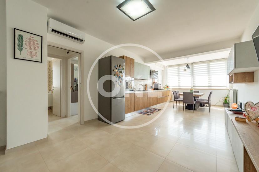 Trilocale in Via Roccaspinalveti 24, Roma