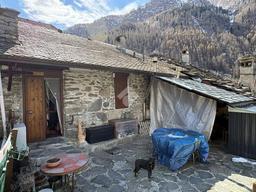 Casa indipendente in Frazione Bonzo Via Alpi 3, Groscavallo