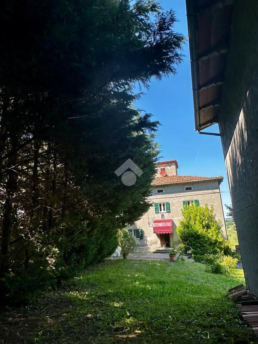 Villa in Via per Polinago 99, Pavullo nel Frignano
